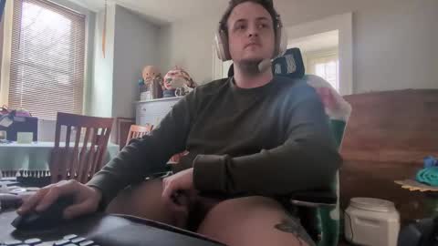 Snapshot of lyntronix chatting on 02-22-26, 06:28 J online show from 02-22-26, 06:28