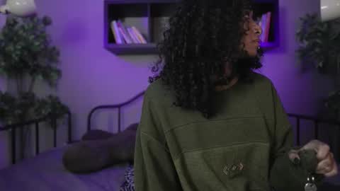 Lynx and Sun  online show from 02-12-26, 07:31