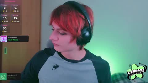 Snapshot of lyodass chatting on 01-09-25, 08:11 Lyodass online show from 01-09-25, 08:11