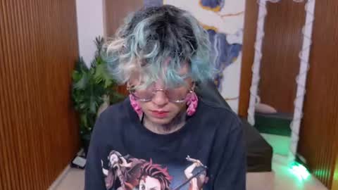 Snapshot of lyra_tay chatting on 06-12-26, 07:24 lyra_tay online show from 06-12-26, 07:24