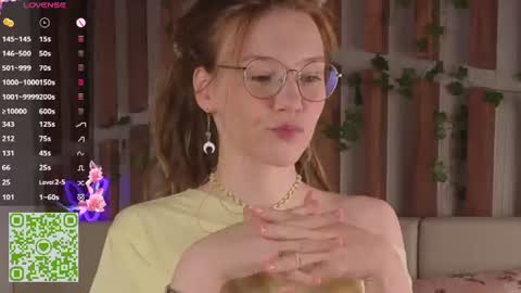 Snapshot of lyra_thenymph chatting on 07-04-26, 12:17 Lyra online show from 07-04-26, 12:17