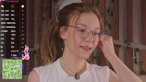 Snapshot of lyra_thenymph chatting on 07-11-26, 12:35 Lyra online show from 07-11-26, 12:35
