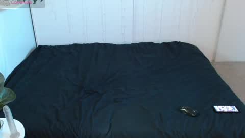 Snapshot of lyrajrose chatting on 10-07-25, 04:04 Lyra Rose online show from 10-07-25, 04:04