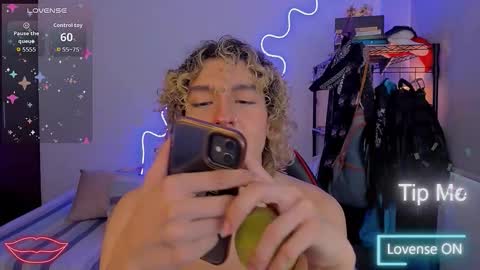 Lyric online show from 12-22-25, 10:18