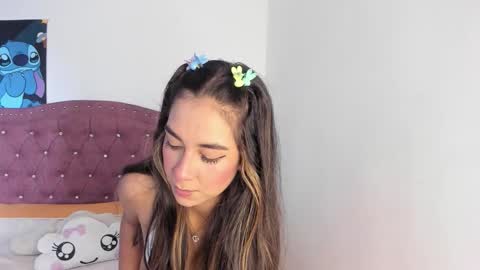 Snapshot of lyzzi_smith01 chatting on 12-15-25, 09:08 Lizzy smith online show from 12-15-25, 09:08