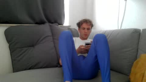 Snapshot of lzpboy chatting on 06-01-26, 03:58 lzpboy online show from 06-01-26, 03:58