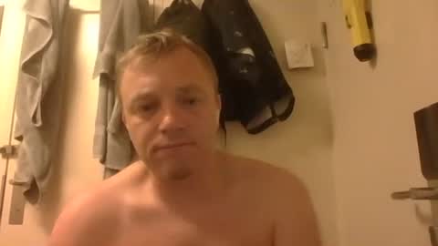 Snapshot of m15kala chatting on 11-25-25, 11:32 m15kala online show from 11-25-25, 11:32