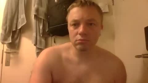 Snapshot of m15kala chatting on 11-26-25, 09:43 m15kala online show from 11-26-25, 09:43