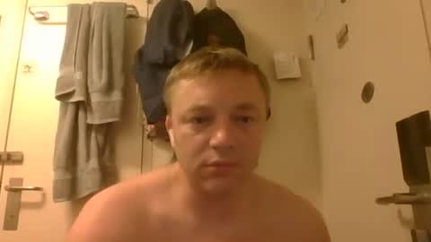 Snapshot of m15kala chatting on 12-05-25, 07:54 m15kala online show from 12-05-25, 07:54