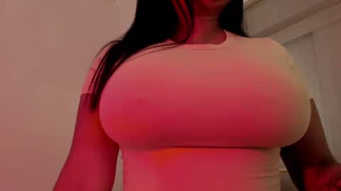 Emilia  online show from 07-31-26, 10:09