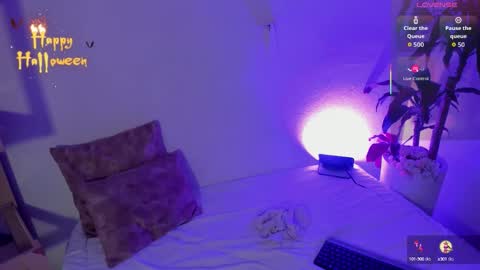 Mila online show from 10-18-25, 12:35