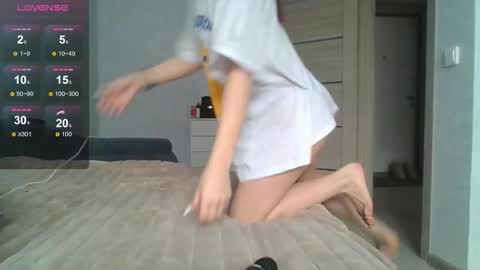 m31issa_cherry online show from 02-12-26, 10:43