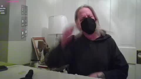 m54whrdn online show from 12-23-24, 02:13