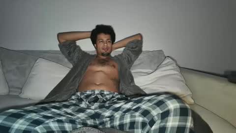 Snapshot of m_d_fl chatting on 02-11-26, 05:12 MD online show from 02-11-26, 05:12