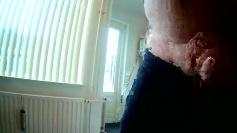 Snapshot of m_daan1969 chatting on 12-14-24, 12:44 m_daan1969 online show from 12-14-24, 12:44