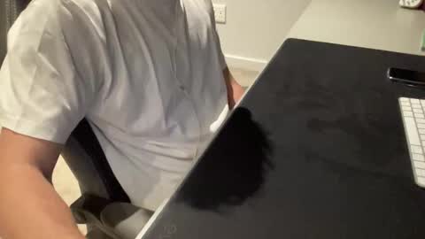 Snapshot of m_pete chatting on 10-15-25, 07:36 m_pete online show from 10-15-25, 07:36