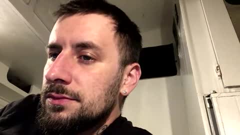 Snapshot of m_stephen chatting on 11-24-25, 02:22 m_stephen online show from 11-24-25, 02:22