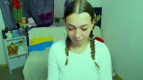 Vikki online show from 04-09-26, 11:04