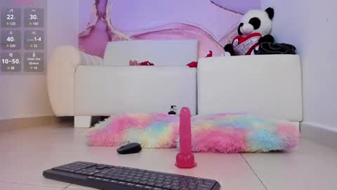 Snapshot of maariangel chatting on 12-15-24, 11:42 Mariangel online show from 12-15-24, 11:42