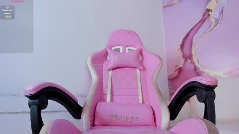 Snapshot of maariangel chatting on 01-07-25, 11:03 Mariangel online show from 01-07-25, 11:03