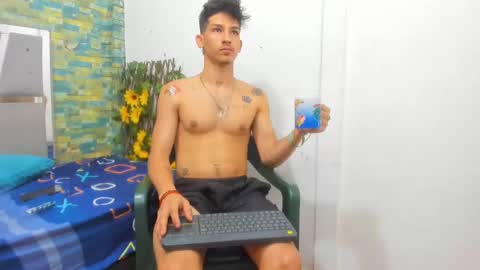 itgram pezlo josue online show from 01-22-25, 02:03