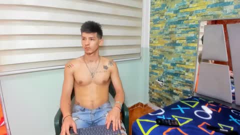 itgram pezlo josue online show from 02-01-25, 04:00