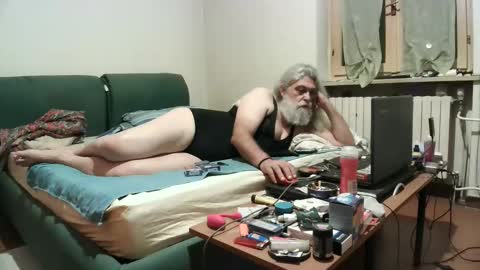 Snapshot of maax1970to chatting on 09-20-25, 11:39 maax1970 online show from 09-20-25, 11:39