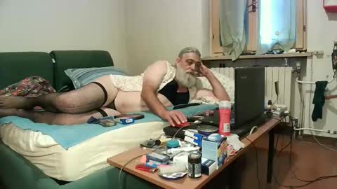 Snapshot of maax1970to chatting on 09-28-25, 01:27 maax1970 online show from 09-28-25, 01:27