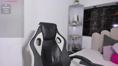 Snapshot of maazikeen chatting on 11-05-25, 04:34 Mazikeen online show from 11-05-25, 04:34