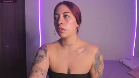 Snapshot of maazikeenx chatting on 05-21-26, 04:52 Sara online show from 05-21-26, 04:52