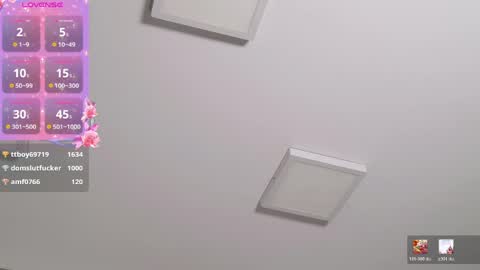 Snapshot of mabelvell chatting on 05-27-26, 01:57 Mabel online show from 05-27-26, 01:57