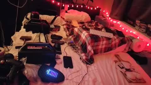 mac1119 online show from 04-15-26, 07:04