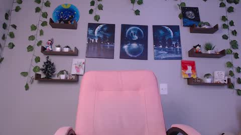 Macey Elliot Modelo Independiente online show from 01-08-25, 12:17