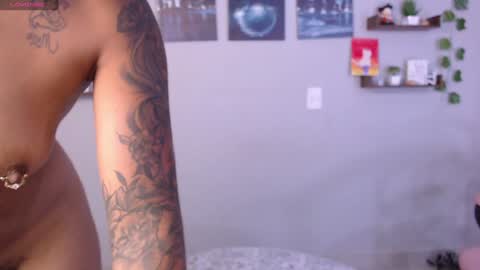 Macey Elliot Modelo Independiente online show from 01-16-25, 11:58