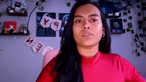 Macey Elliot Modelo Independiente online show from 10-27-25, 05:28