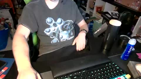 macgargan69 online show from 01-10-26, 04:31