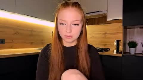 Snapshot of machelleunderdahl chatting on 07-21-26, 11:18 Nicole online show from 07-21-26, 11:18
