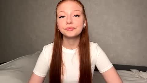 Snapshot of machelleunderdahl chatting on 08-04-26, 11:18 Nicole online show from 08-04-26, 11:18