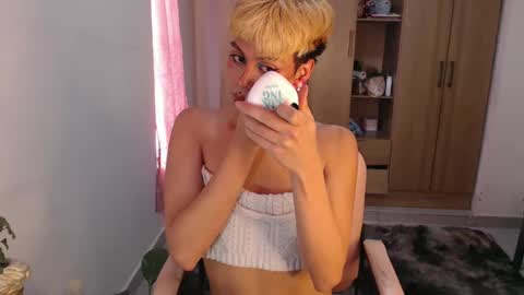 Snapshot of machissex chatting on 12-30-24, 03:57 machissex online show from 12-30-24, 03:57