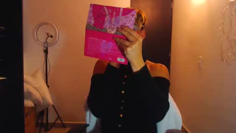 Snapshot of machissex chatting on 03-07-25, 10:45 machissex online show from 03-07-25, 10:45