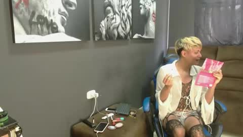 Snapshot of machissex chatting on 09-22-25, 07:05 machissex online show from 09-22-25, 07:05