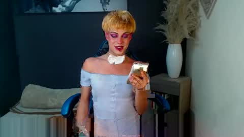 Snapshot of machissex chatting on 11-14-25, 02:21 machissex online show from 11-14-25, 02:21