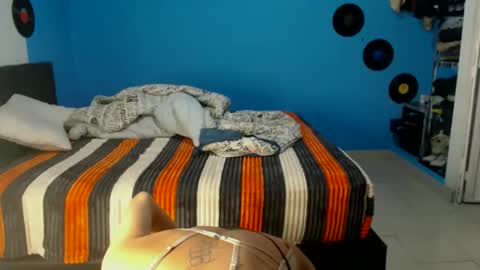 Snapshot of machissex chatting on 11-25-25, 10:48 machissex online show from 11-25-25, 10:48