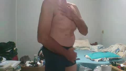 Snapshot of machoalex chatting on 12-09-24, 04:12 MACHOLIVRE online show from 12-09-24, 04:12