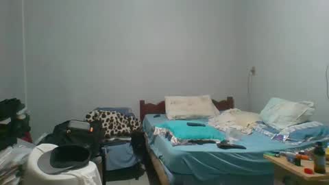 Snapshot of machoalex chatting on 12-16-24, 12:26 MACHOLIVRE online show from 12-16-24, 12:26