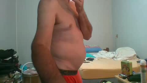 Snapshot of machoalex chatting on 01-01-25, 05:33 MACHOLIVRE online show from 01-01-25, 05:33