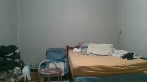 Snapshot of machoalex chatting on 01-07-25, 10:01 MACHOLIVRE online show from 01-07-25, 10:01