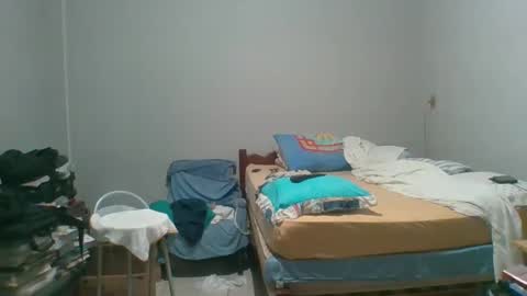 Snapshot of machoalex chatting on 01-09-25, 12:30 MACHOLIVRE online show from 01-09-25, 12:30