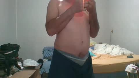 Snapshot of machoalex chatting on 01-12-25, 04:40 MACHOLIVRE online show from 01-12-25, 04:40