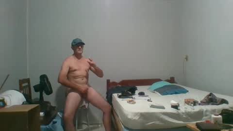 Snapshot of machoalex chatting on 01-30-25, 07:18 MACHOLIVRE online show from 01-30-25, 07:18